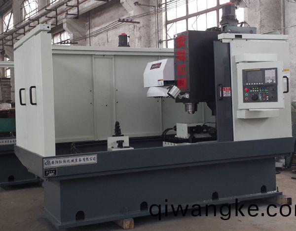 前軸(zhou)鎖(suo)銷孔(kong)專用(yong)加(jia)工(gong)